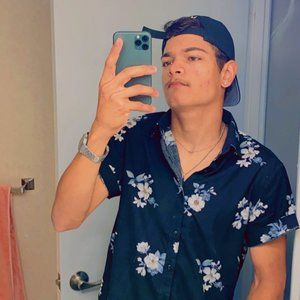 Meet your Posher, João